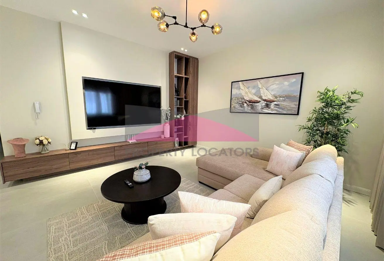 989307 - Property Main Image