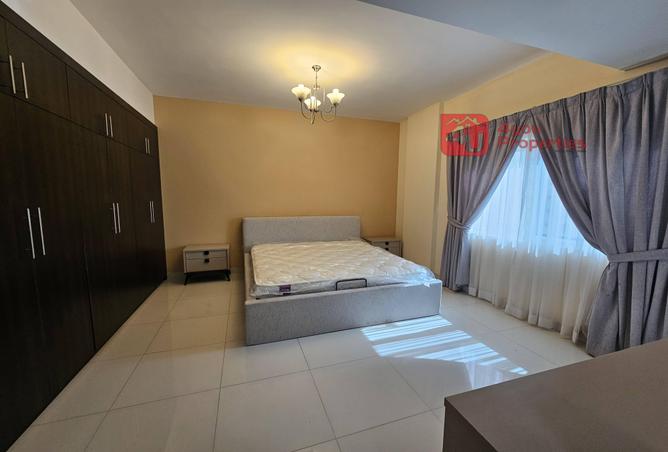 998752 - Property Image 3