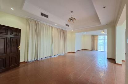 Compound - 4 Bedrooms - 3 Bathrooms for rent in Jannusan - Northern Governorate