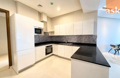 Apartment - 2 Bedrooms - 4 Bathrooms for rent in Sanabis - Manama - Capital Governorate