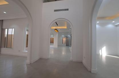 Villa - 4 Bedrooms - 4 Bathrooms for rent in Janabiya - Northern Governorate