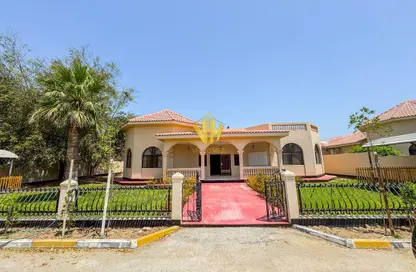 فيلا - 4 غرف نوم - 5 حمامات للايجار في سار - المحافظة الشمالية