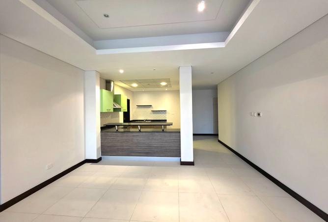 975986 - Property Main Image