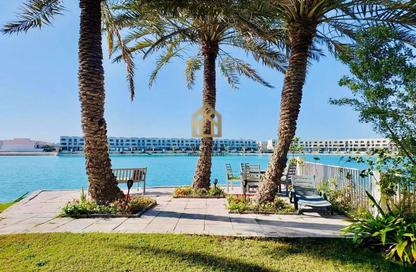 Villa - 4 Bedrooms - 6 Bathrooms for rent in Amwaj Avenue - Amwaj Islands - Muharraq Governorate