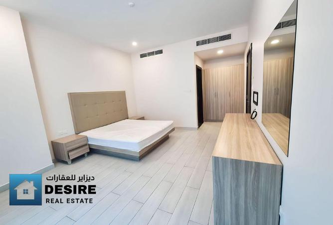 987751 - Property Image 2