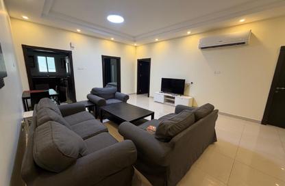 Apartment - 2 Bedrooms - 2 Bathrooms for rent in Al Juffair - Capital Governorate