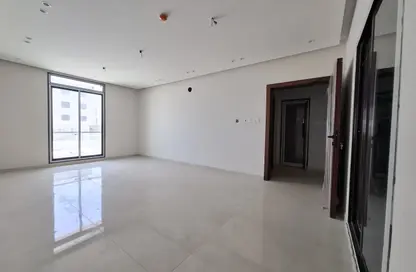 Apartment - 3 Bedrooms - 3 Bathrooms for sale in Hidd - Muharraq Governorate