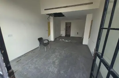 Shop - Studio - 1 Bathroom for rent in Jurdab - Central Governorate