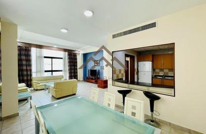 Apartment - 2 Bedrooms - 3 Bathrooms for rent in Al Juffair - Capital Governorate