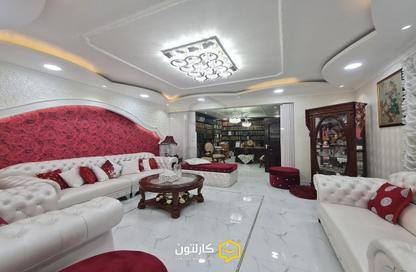 Villa - 3 Bedrooms - 4 Bathrooms for sale in Busaiteen - Muharraq Governorate