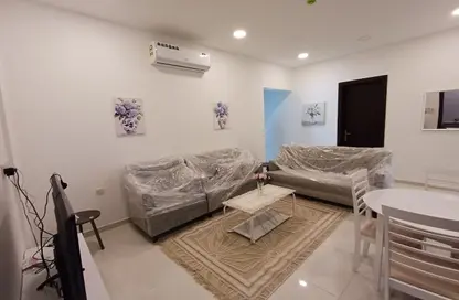 Apartment - 2 Bedrooms - 2 Bathrooms for rent in Al Burhama - Manama - Capital Governorate