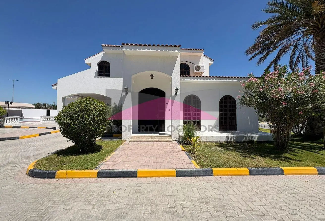 54451152 - Property Main Image