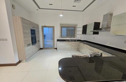 Villa - 4 Bedrooms - 5 Bathrooms for rent in Hamala - Northern Governorate