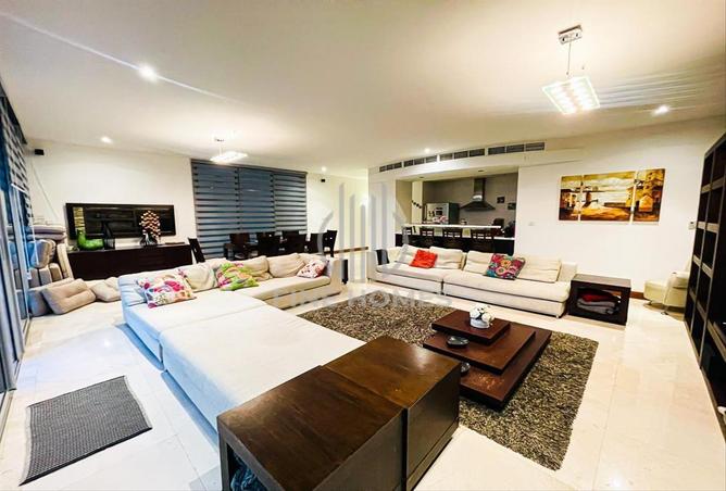 1001486 - Property Image 2