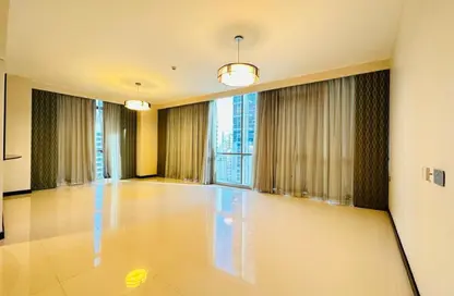 Apartment - 3 Bedrooms - 5 Bathrooms for rent in Al Juffair - Capital Governorate