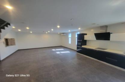Apartment - 4 - 4 for rent in Saar - Northern Governorate
