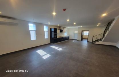 Apartment - 4 - 4 for rent in Saar - Northern Governorate