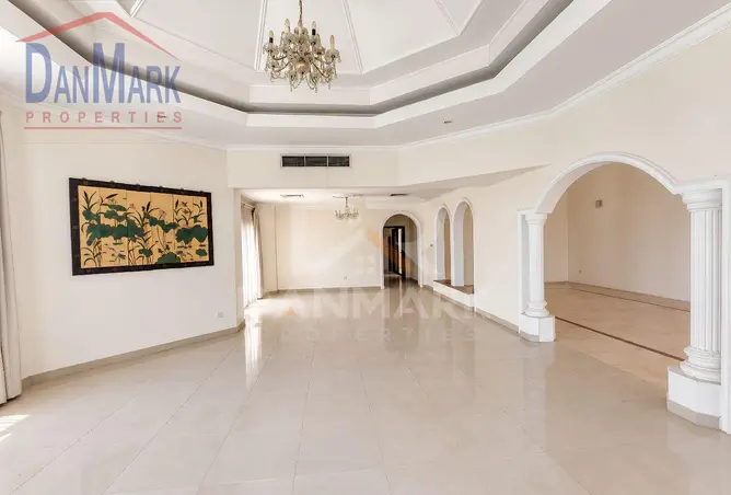 58174300 - Property Image 3