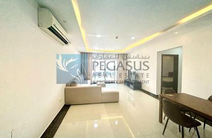 Apartment - 2 Bedrooms - 2 Bathrooms for rent in Busaiteen - Muharraq Governorate