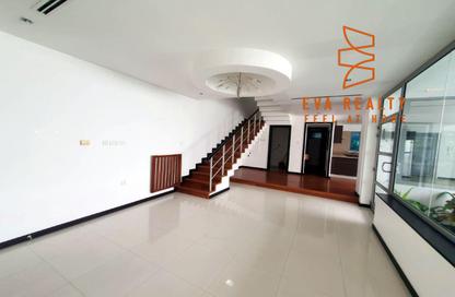 Villa - 4 Bedrooms - 5 Bathrooms for rent in Saar - Northern Governorate