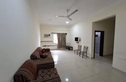 Apartment - 2 Bedrooms - 2 Bathrooms for rent in Riffa Al Sharqi - Riffa - Southern Governorate
