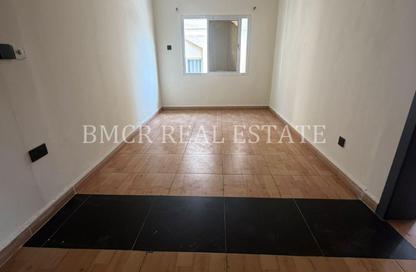 Apartment - Studio - 1 Bathroom for rent in Hoora - Capital Governorate