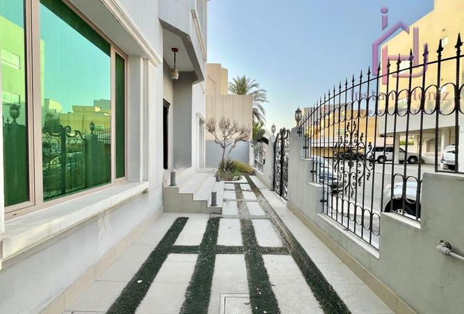 997695 - Property Image 3