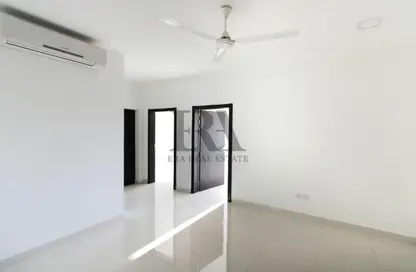 Office Space - 2 Bedrooms - 2 Bathrooms for rent in Tubli - Central Governorate