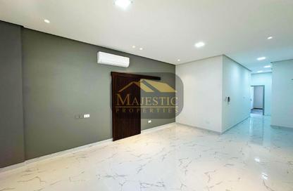 Whole Building - 7+ Bedrooms - 7+ Bathrooms for sale in Shakhura - Northern Governorate