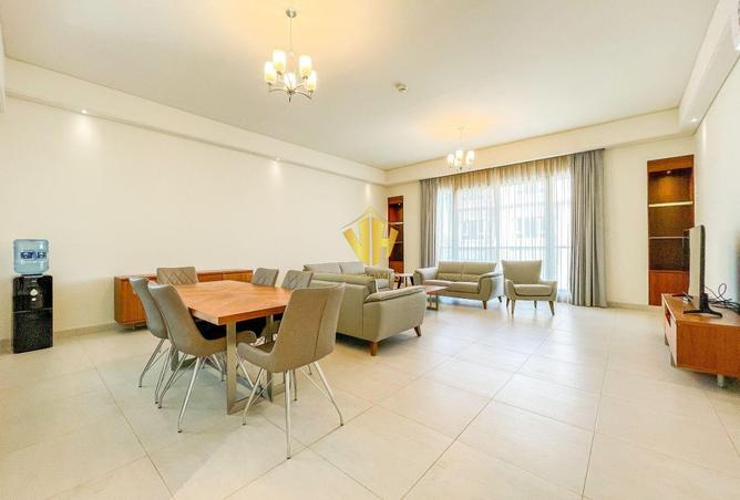 993563 - Property Image 2