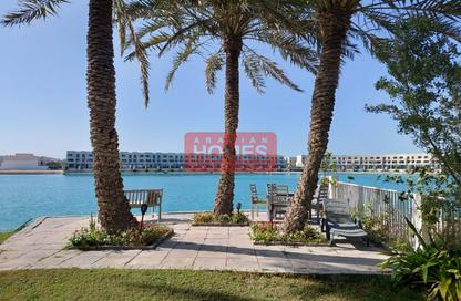 Villa - 4 Bedrooms - 5 Bathrooms for rent in Amwaj Avenue - Amwaj Islands - Muharraq Governorate