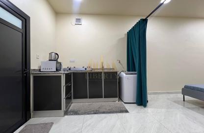 Apartment - Studio - 1 Bathroom for rent in Zinj - Manama - Capital Governorate
