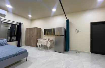 Apartment - Studio - 1 Bathroom for rent in Zinj - Manama - Capital Governorate