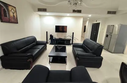 Apartment - 3 Bedrooms - 3 Bathrooms for rent in Hidd - Muharraq Governorate