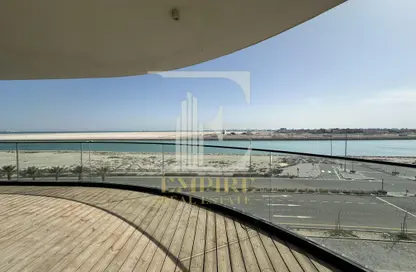 Apartment - 3 Bedrooms - 5 Bathrooms for rent in Hanging Garden - Dilmunia Island - Muharraq Governorate