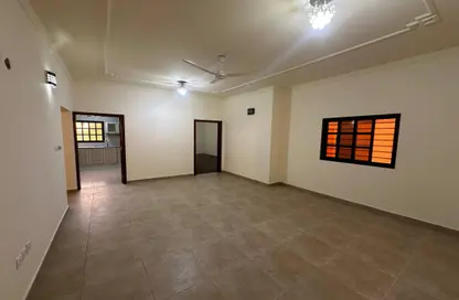 Apartment - 2 Bedrooms - 2 Bathrooms for rent in Alhajiyat - Riffa - Southern Governorate