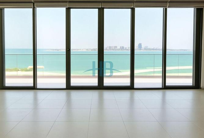 998294 - Property Image 2