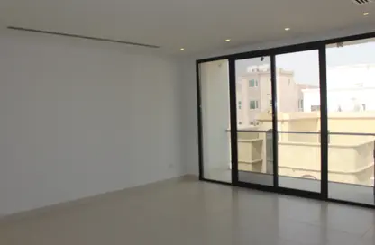 Apartment - 3 Bedrooms - 3 Bathrooms for sale in Janabiya - Northern Governorate