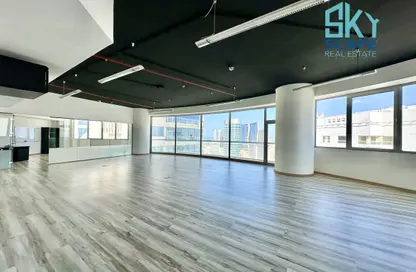 Office Space - 1 Bedroom - 2 Bathrooms for rent in Sanabis - Manama - Capital Governorate