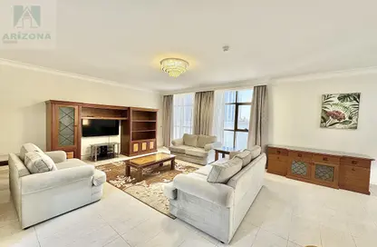 Apartment - 3 Bedrooms - 3 Bathrooms for rent in Al Juffair - Capital Governorate