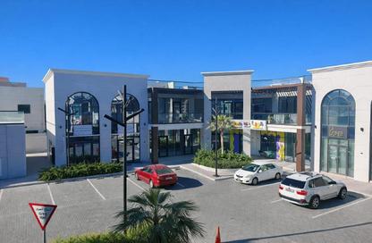 Shop - Studio - 5 Bathrooms for rent in Dumistan - Northern Governorate