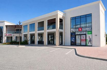 Shop - Studio - 5 Bathrooms for rent in Dumistan - Northern Governorate