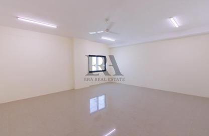 Labor Camp - Studio - 7+ Bathrooms for rent in Askar - Southern Governorate