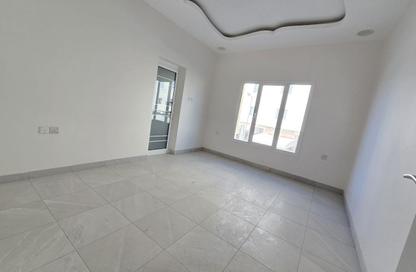Apartment - 2 Bedrooms - 3 Bathrooms for rent in Alhajiyat - Riffa - Southern Governorate