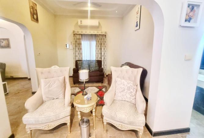 992259 - Property Image 2