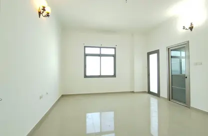 شقة - 2 غرف نوم - 3 حمامات للايجار في الحد - المحرق