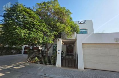 Villa - 4 Bedrooms - 4 Bathrooms for rent in Saar - Northern Governorate