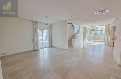 Villa - 4 Bedrooms - 4 Bathrooms for rent in Saar - Northern Governorate