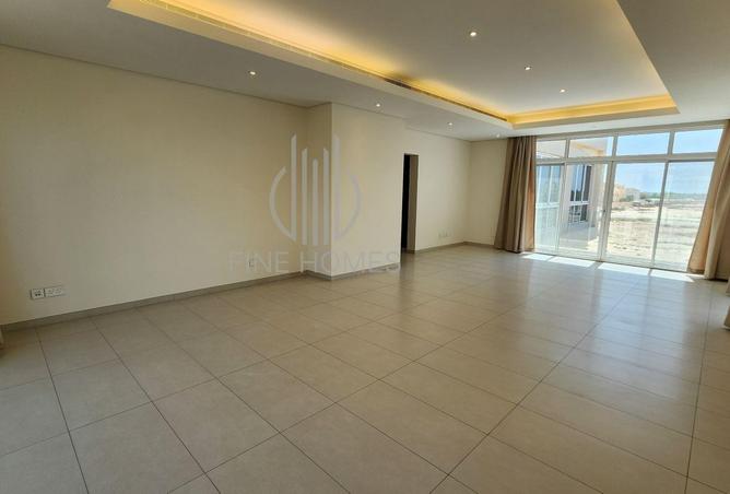 999744 - Property Image 3