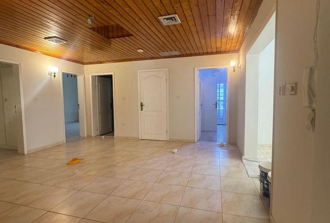 992598 - Property Image 3